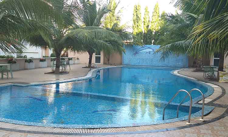 Om Leisure Resort Puri - Swimming Pool